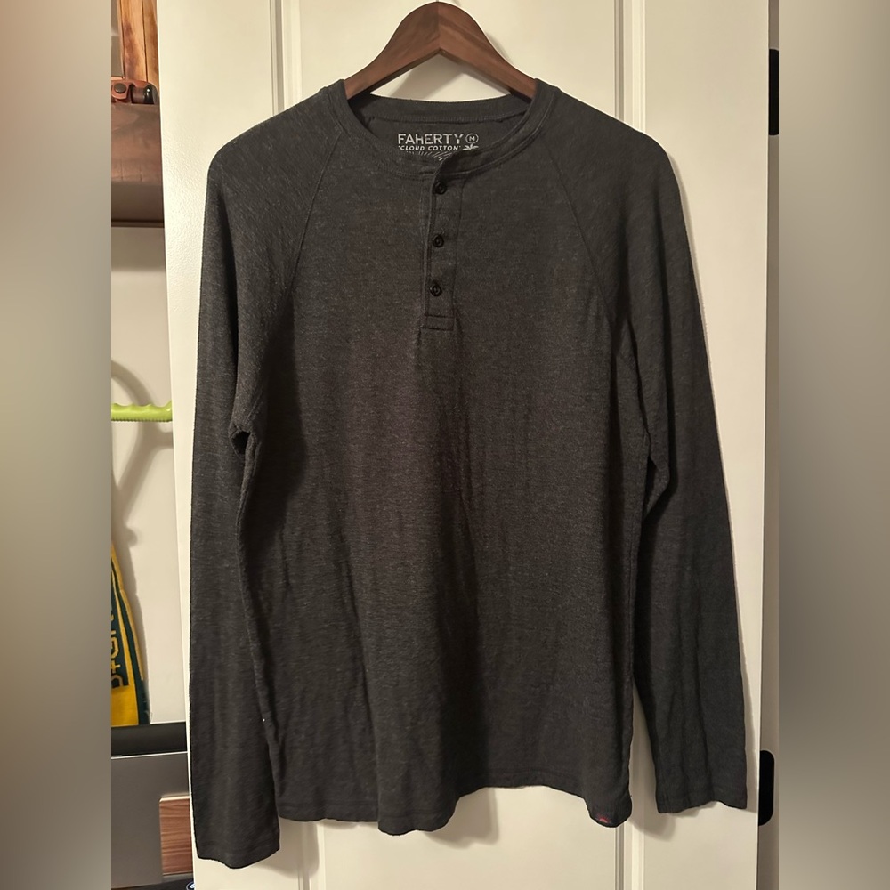 Faherty Cloud Cotton Henley - Charcoal